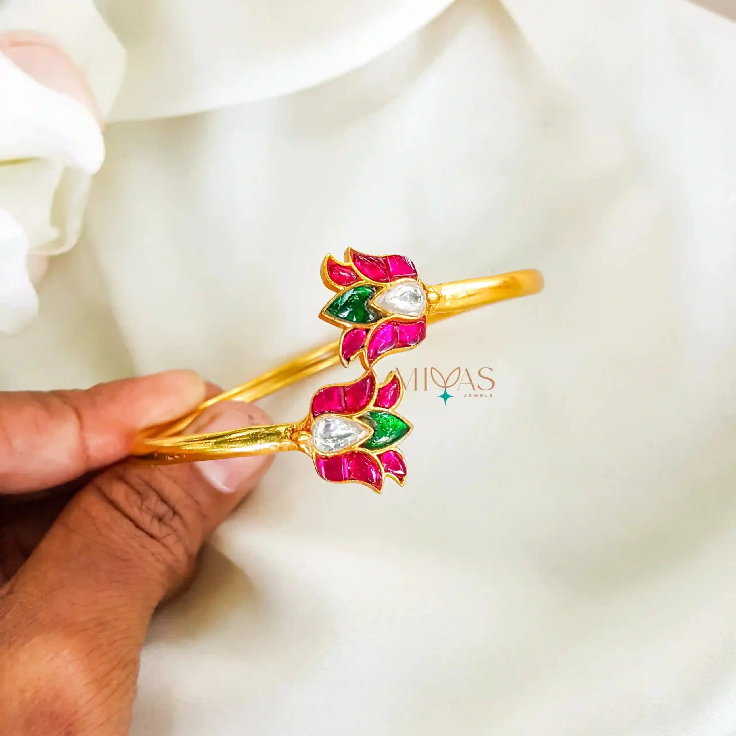 Beautiful Lotus Design Bracelet