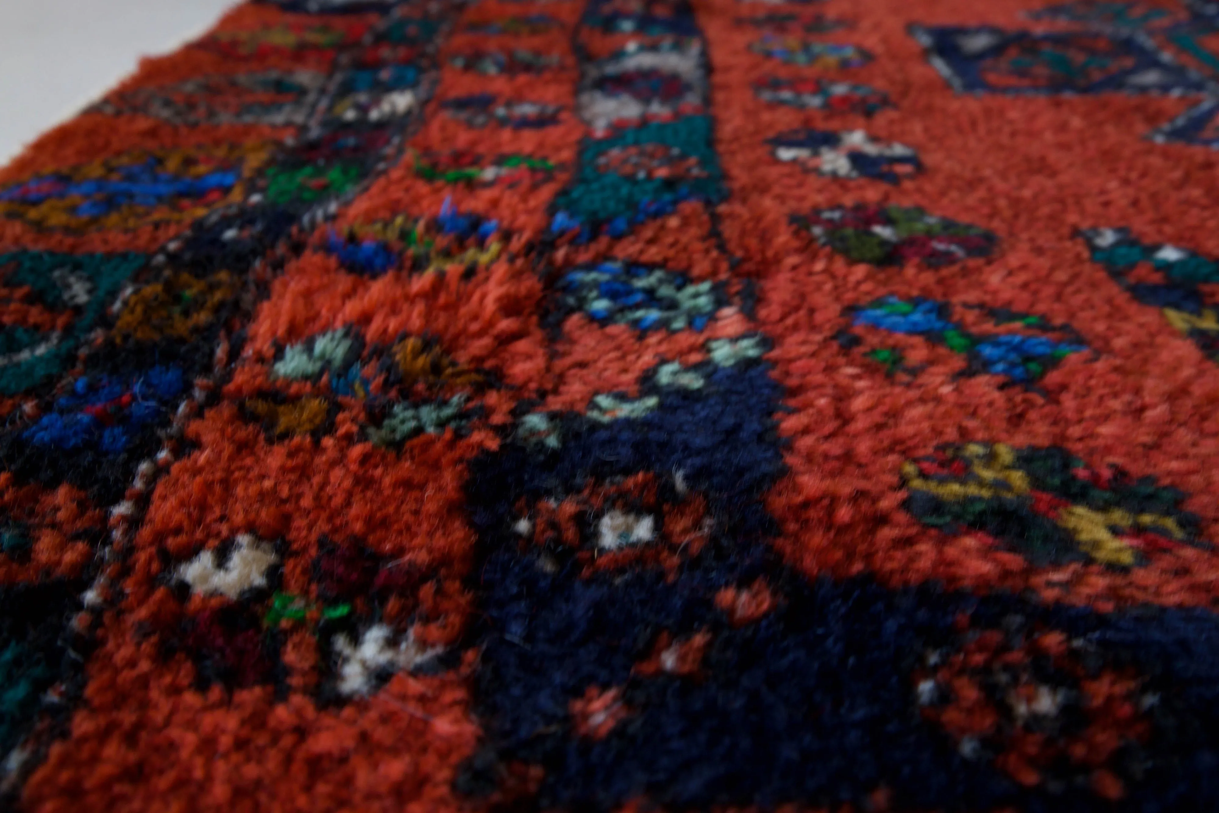 Vintage central Anatolian Tulu Rug 4'7"x6'8