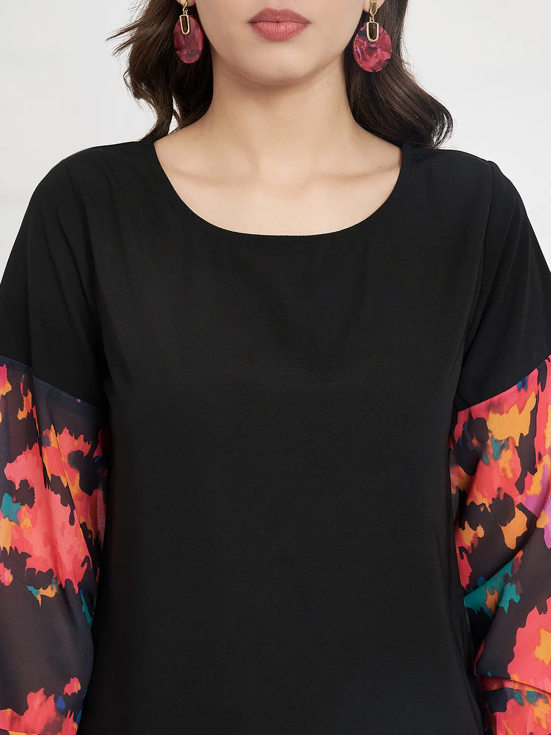 Women Abstract Print Flared Sleeve Crepe Top