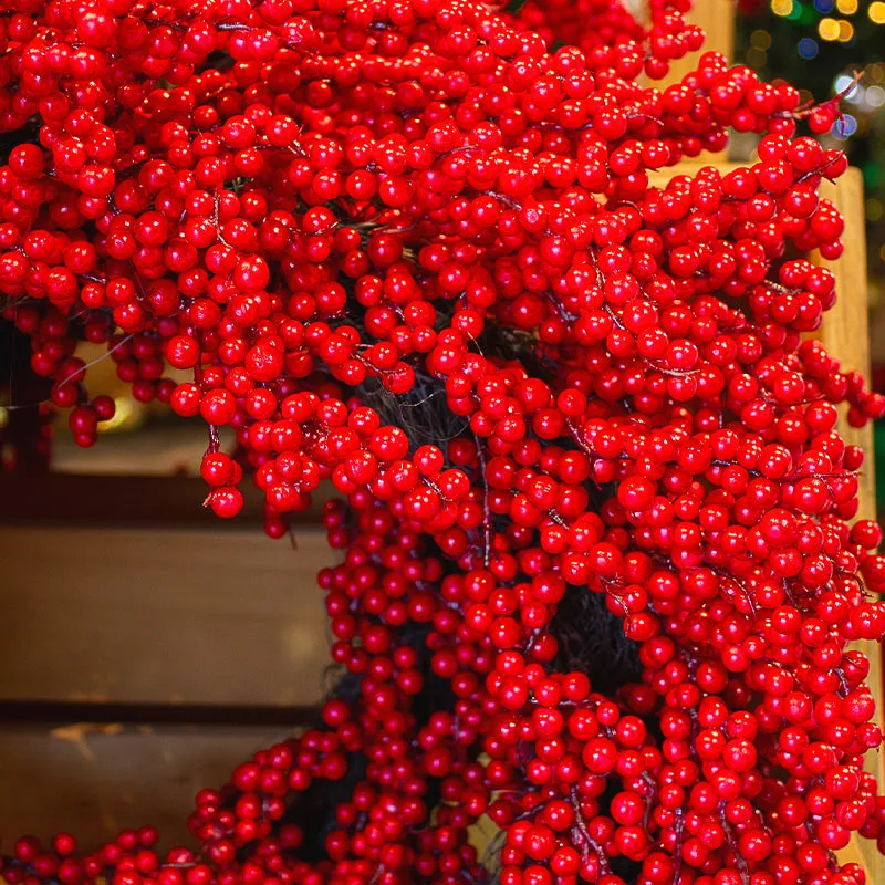 Wreath Red Berries 61cm